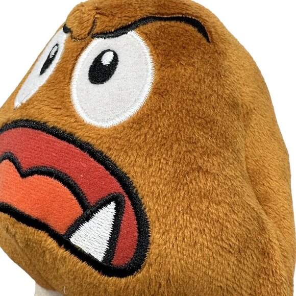 Super Mario Goomba Mushroom Plush Open Mouth Running World Of Nintendo 6 Inch - Picture 5 of 7